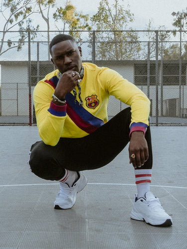 Model wearing the FC Barcelona Away 1974 - 75 Retro Football Shirt