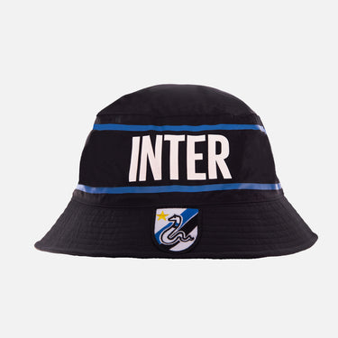 Black Inter bucket hat with blue stripes, "INTER" text, and club crest on the front