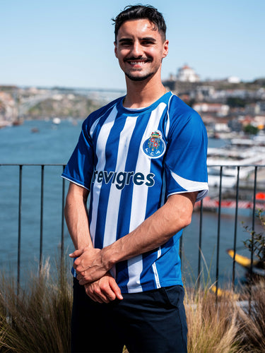 Porto player Stephen Eustaquio wearing the FC Porto 2004 Intercontinental Retro Football Shirt