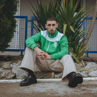 model wearing the Real Betis 1960's Retro Football Jacket